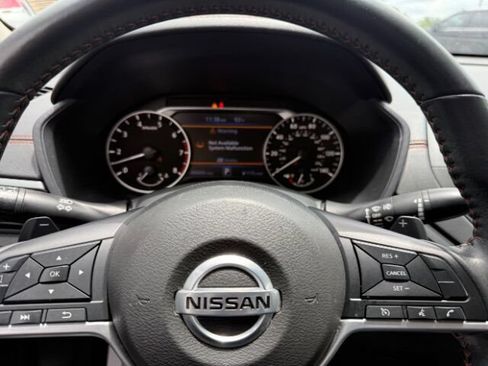 Used 2022 Nissan Altima 2.5 SR FWD image 17