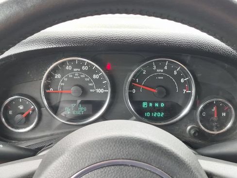 Used 2013 Jeep Wrangler Unlimited Sahara w/ Connectivity Group AWD/4WD image 14