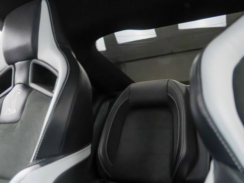 Used 2021 Ford Mustang Shelby GT500 w/ Technology Package image 32