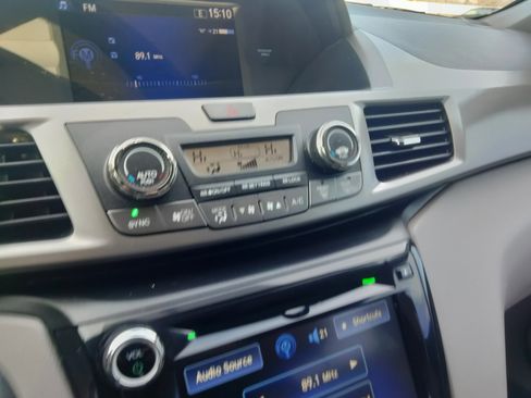 Used 2016 Honda Odyssey EX image 20