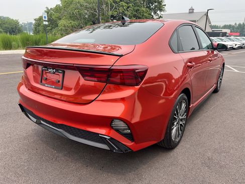 Used 2022 Kia Forte GT-Line w/ GT-Line Premium Package FWD image 5