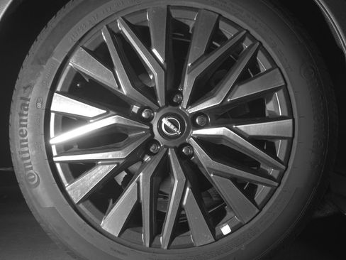 Used 2025 Nissan Altima 2.5 SV image 15