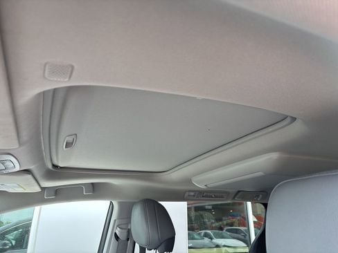 Used 2023 Toyota Sienna Limited AWD/4WD image 20