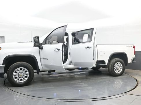Used 2023 Chevrolet Silverado 2500 LTZ AWD/4WD image 50