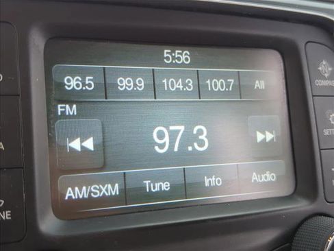 Used 2017 RAM 1500 Express image 10