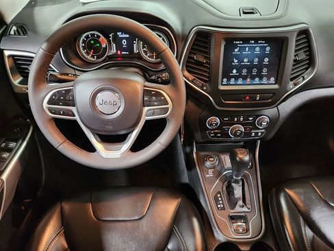 Used 2022 Jeep Cherokee Latitude w/ Sun & Sound Group image 46