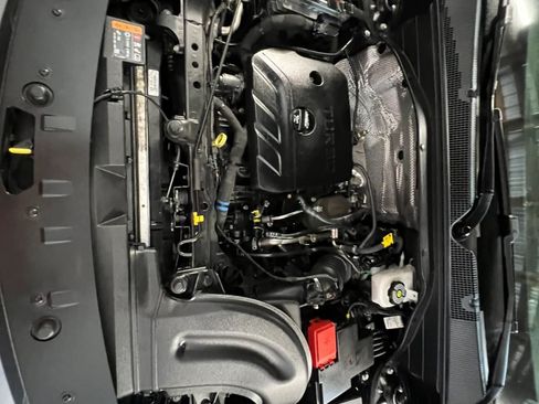 Used 2022 Chevrolet TrailBlazer LT FWD image 24
