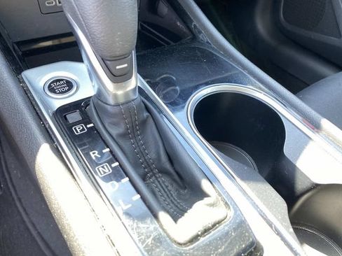 Used 2024 Nissan Altima 2.5 SV FWD image 13