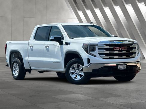 Used 2024 GMC Sierra 1500 SLE AWD/4WD image 2