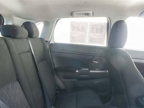 Used 2021 Mitsubishi Outlander Sport SE image 14