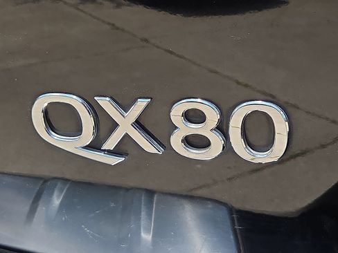 Used 2018 INFINITI QX80 4WD image 9