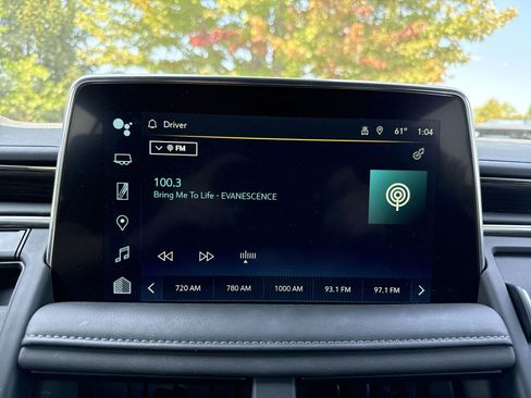 Used 2024 Chevrolet Tahoe Z71 w/ Luxury Package AWD/4WD image 17