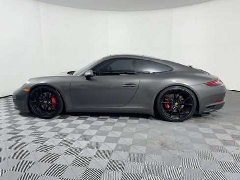 Used 2018 Porsche 911 Carrera S image 2