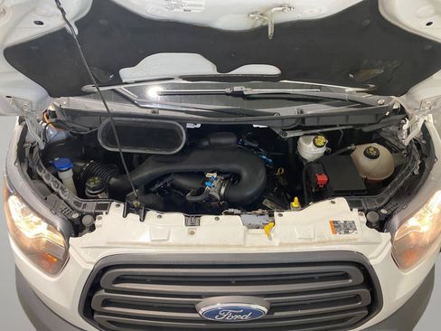 Used 2018 Ford Transit 250 130 Low Roof RWD image 22