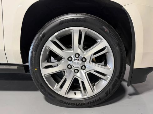 Used 2015 Cadillac Escalade Premium AWD/4WD image 9
