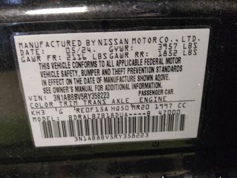 Used 2024 Nissan Sentra S FWD image 33