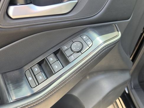 Certified 2026 Nissan Rogue SV FWD image 20