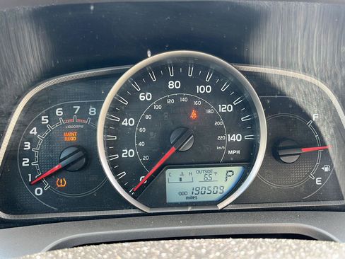 Used 2013 Toyota RAV4 LE AWD/4WD image 11