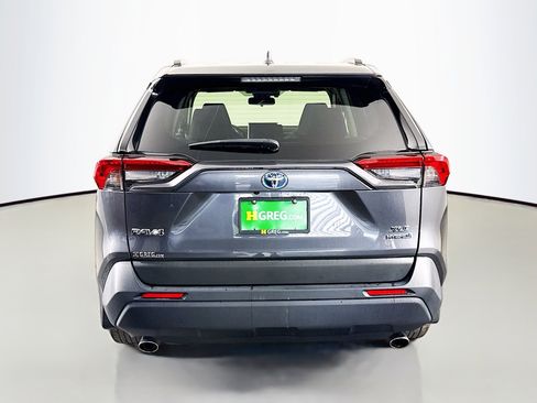 Used 2023 Toyota RAV4 XLE w/ XLE Grade Weather Package image 8