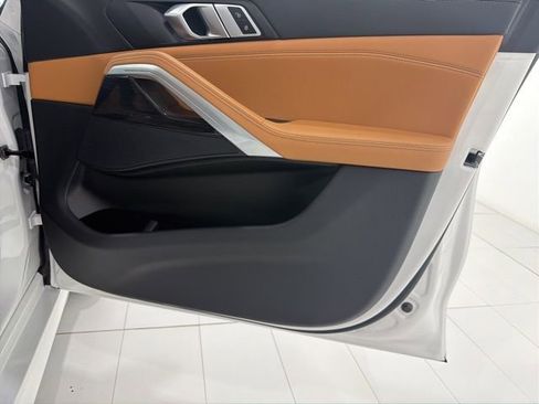 Certified 2024 BMW X6 xDrive40i w/ Parking Assistance Package AWD/4WD image 18