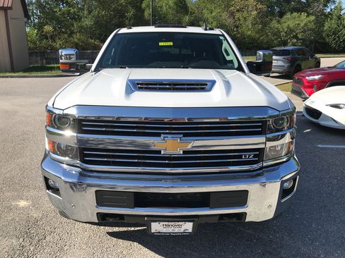 Used 2019 Chevrolet Silverado 3500 LTZ w/ Duramax Plus Package image 3