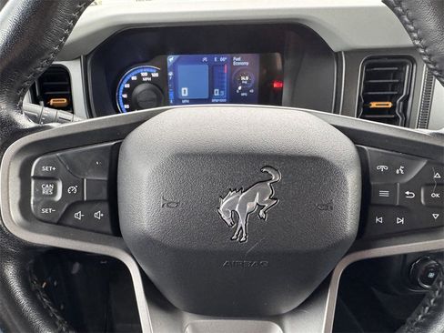 Used 2022 Ford Bronco Badlands image 20