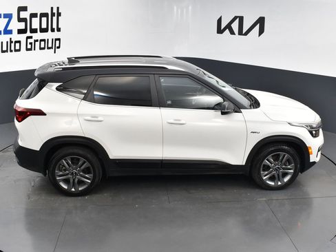 Used 2021 Kia Seltos S image 22
