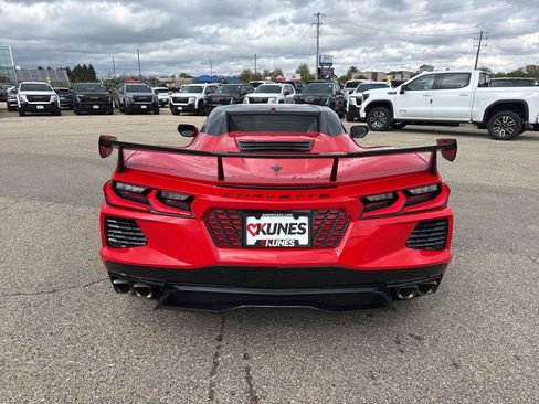 Used 2022 Chevrolet Corvette Stingray Preferred Conv w/ Z51 Performance Package RWD image 7