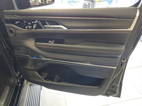 New 2025 Jeep Grand Wagoneer Series III w/ Rear Seat Video Group 1 image 4