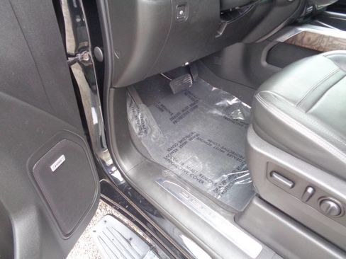 Used 2020 GMC Sierra 3500 Denali w/ Denali Ultimate Package image 52