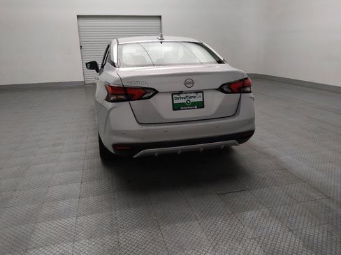 Used 2025 Nissan Versa SV FWD image 6