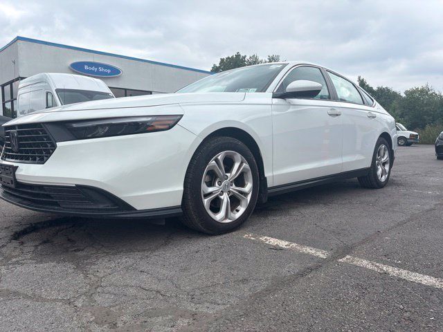 Used 2023 Honda Accord LX image 4