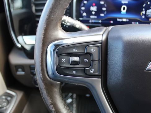 Used 2022 Chevrolet Silverado 1500 LT w/ Safety Package AWD/4WD image 16