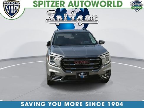 Used 2024 GMC Terrain AT4 w/ Infotainment Package II AWD/4WD image 4