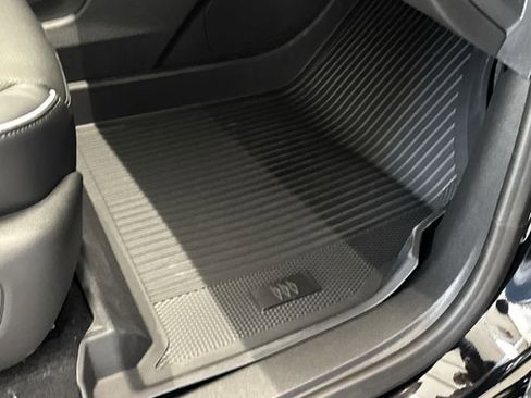 New 2026 Buick Enclave Avenir w/ Super Cruise Package image 36