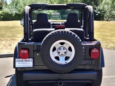 Used 2006 Jeep Wrangler X w/ Jeep 65th Anniversary Edition image 9