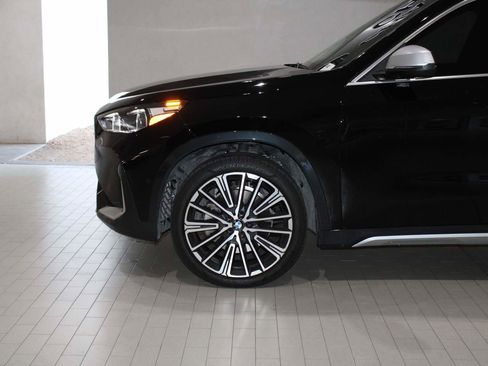 Certified 2023 BMW X1 xDrive28i w/ Convenience Package AWD/4WD image 4