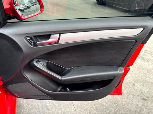 Used 2016 Audi A4 2.0T Premium image 22