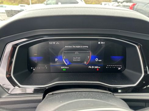 Used 2024 Volkswagen Jetta SE image 20