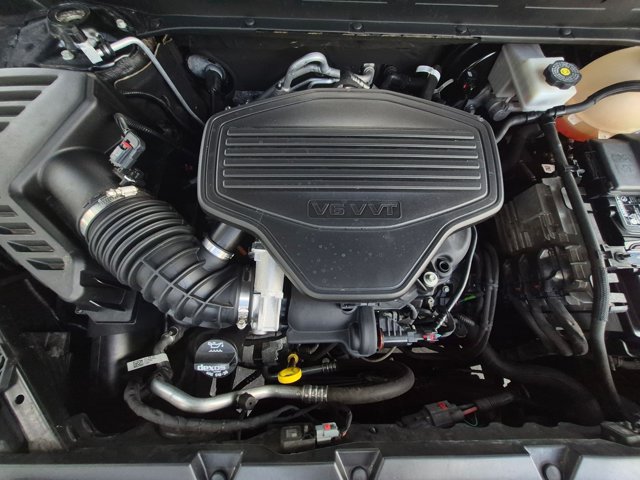 Used 2021 GMC Acadia Denali w/ Denali Technology Package FWD image 23