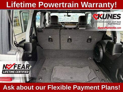 Used 2023 Jeep Wrangler Unlimited Sahara image 37