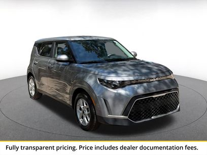 Used 2025 Kia Soul LX w/ LX Technology Package