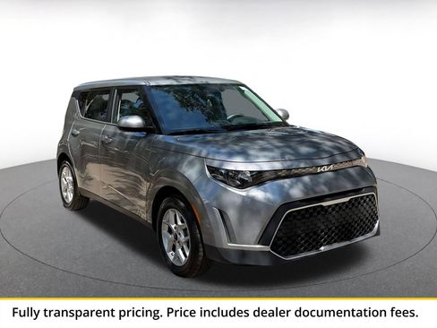 Used 2025 Kia Soul LX w/ LX Technology Package FWD image 1
