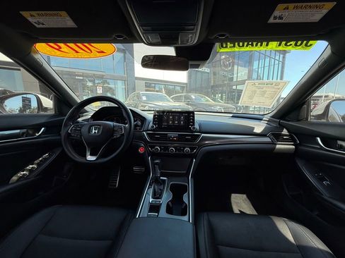 Used 2019 Honda Accord Sport image 18