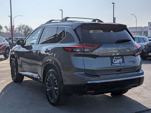 Used 2025 Nissan Rogue Platinum w/ Platinum Premium Package image 7