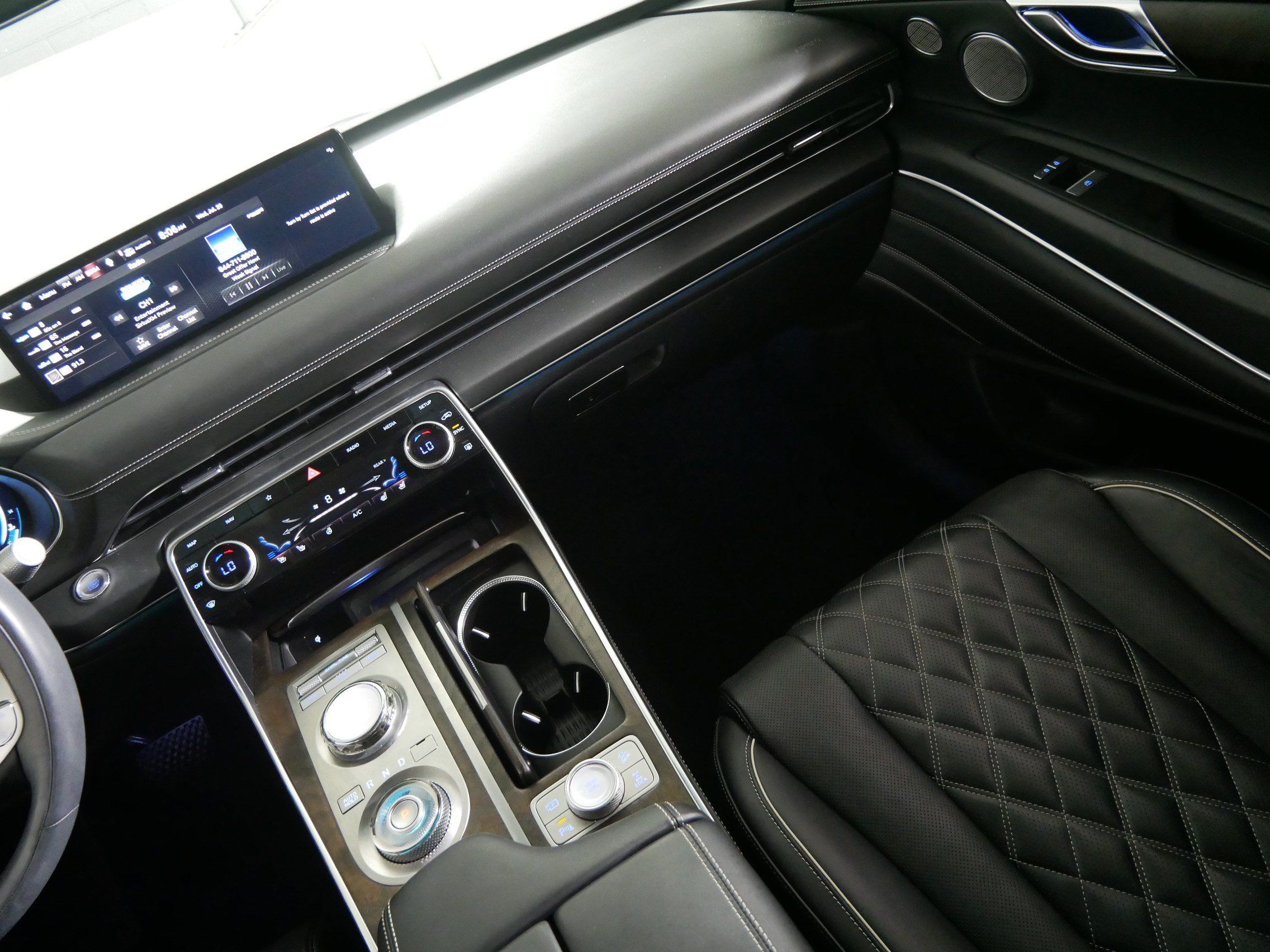 Certified 2023 Genesis GV80 3.5T AWD/4WD image 11