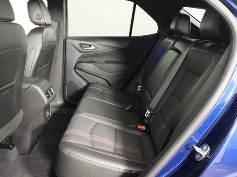 Used 2022 Chevrolet Equinox RS image 17
