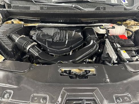 Used 2025 GMC Acadia AT4 w/ LPO, All-Weather Package AWD/4WD image 12