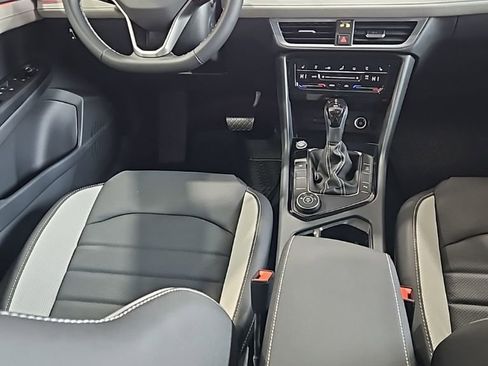 New 2026 Volkswagen Taos SEL image 24