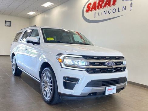 Used 2023 Ford Expedition Max Limited AWD/4WD image 2